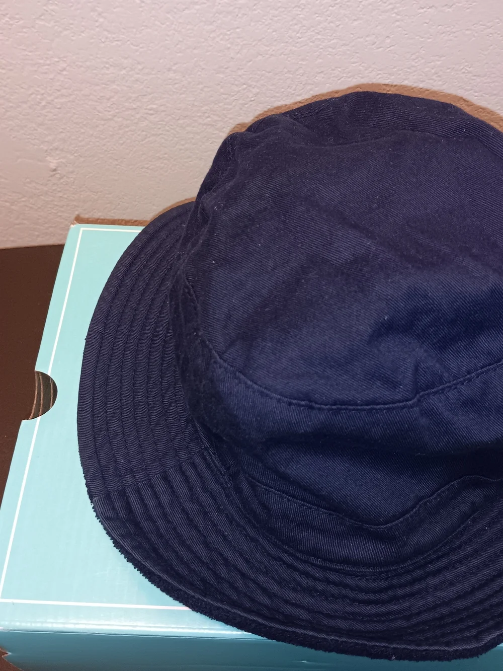 Chic Vintage Bucket Hat.